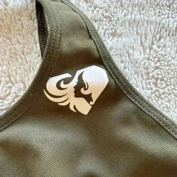 Woman’s Best Power Seamless Sports Bra Khaki Size M - Picture 3 of 4